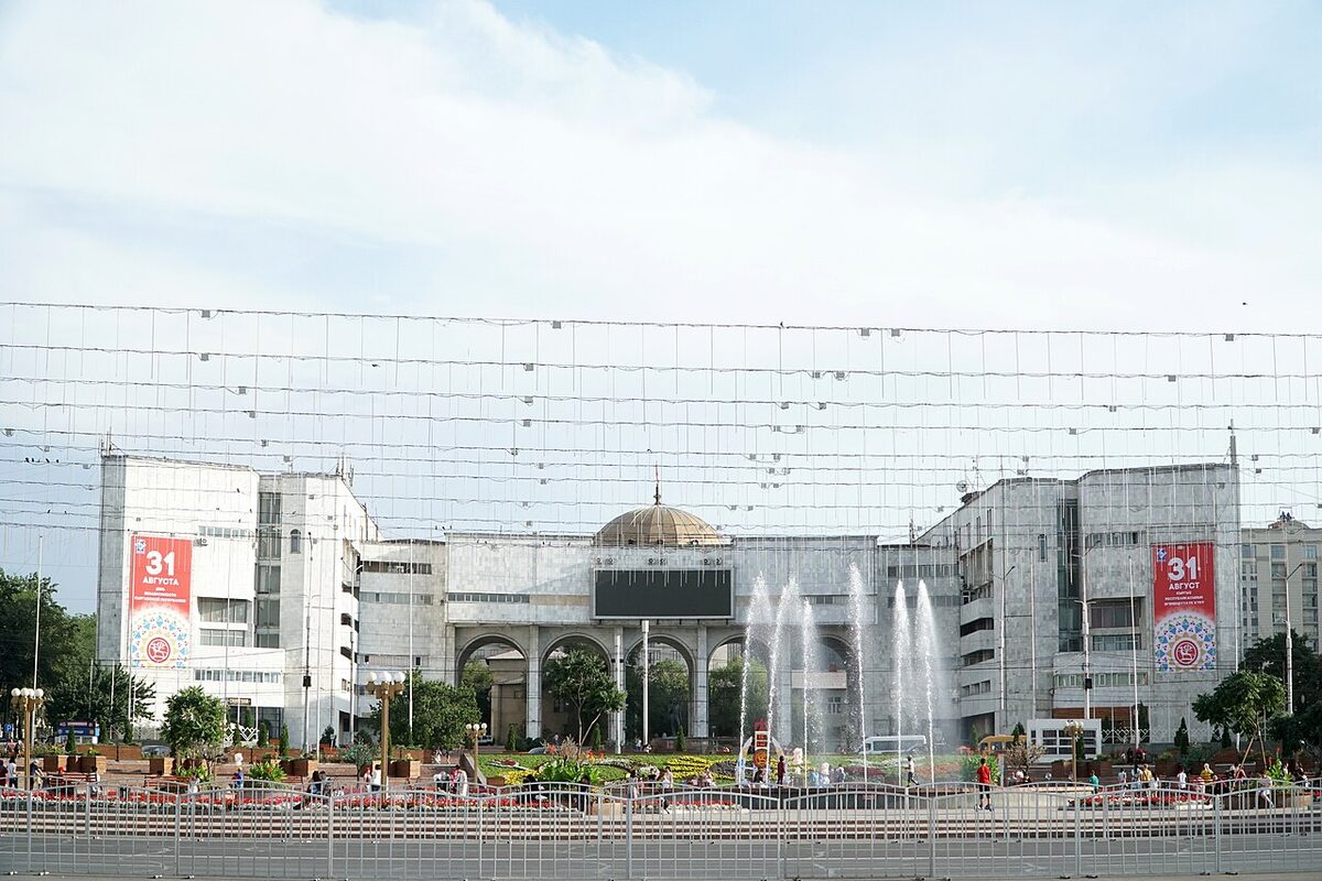 La place Ala-Too, au centre de Bichkek (Kirghizistan), en août 2018. Les adventistes ont été jugés par un tribunal de la capitale.