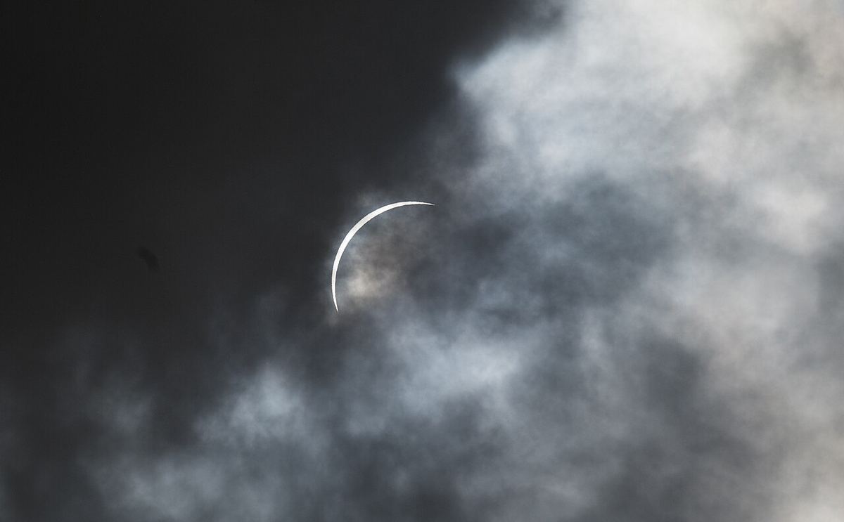 La Lune passe devant le Soleil juste avant la totalité, le 8 avril 2024 à Kerrville (Texas).