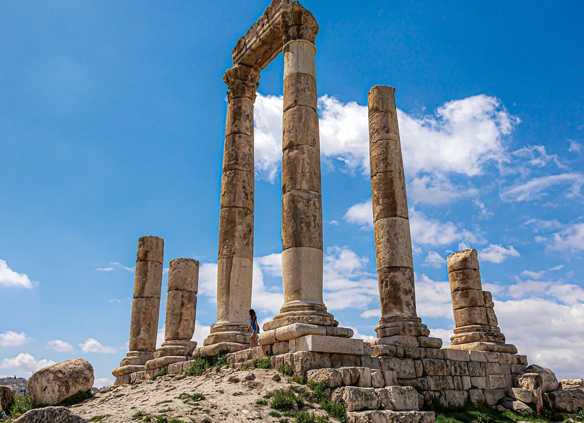 Temple d'Hercule, d'époque romaine, sur la citadelle d'Amman, l'ancienne Rabba. Il montre que la ville fut de nouveau habitée.